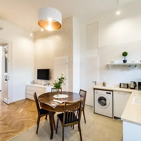 Apartment K35 | Budapest